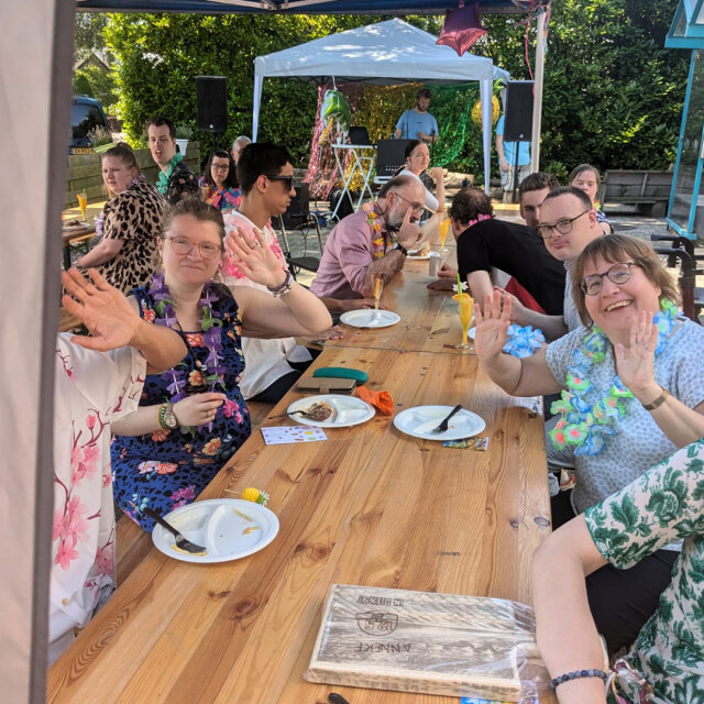 Jubilarissen gevierd met feest en BBQ op Zeemanweg